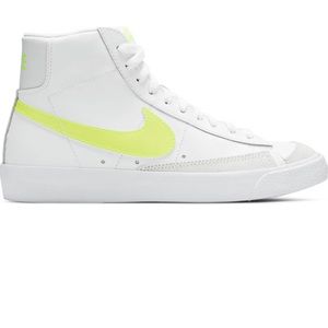 (WMNS) Nike Blazer Mid '77 'Barely Volt'